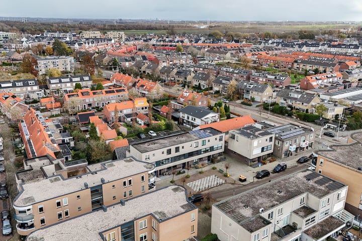 Bekijk foto 40 van Kanaalstraat 139-A