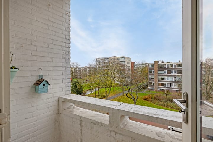 Foto 47 van Debussystraat 15