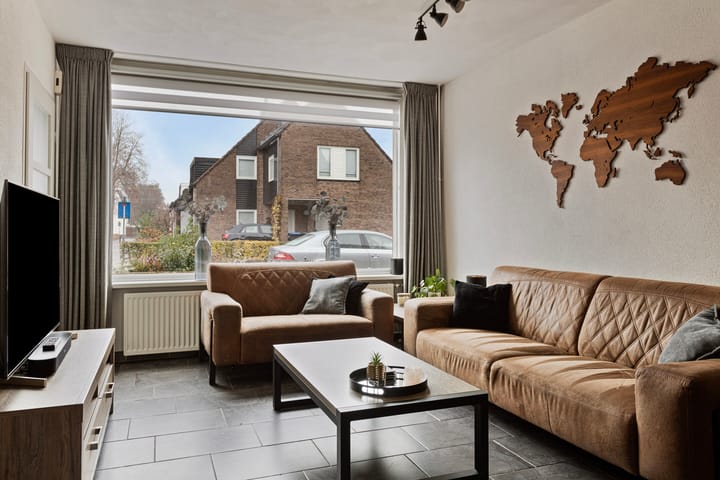 Foto 2 van van Riebeeckstraat 15