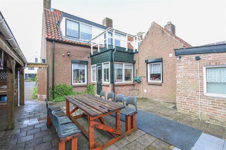 View photo 26 of Brugstraat 40