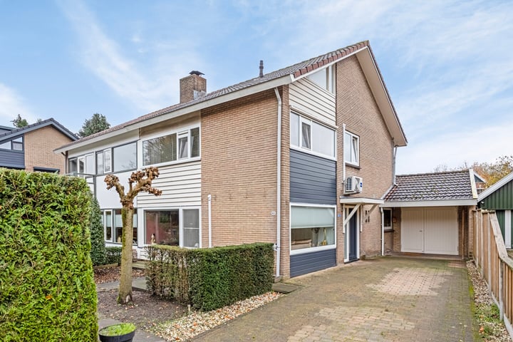 Bekijk foto 1 van Hengelosestraat 66