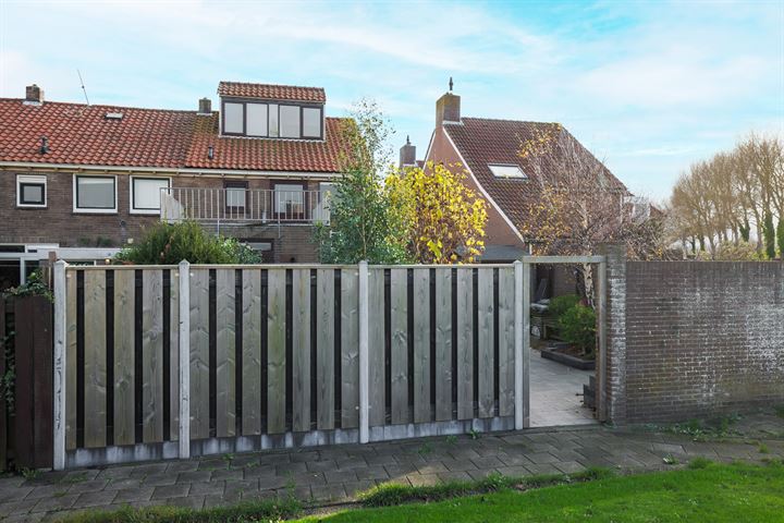 View photo 38 of Torenstraat 1