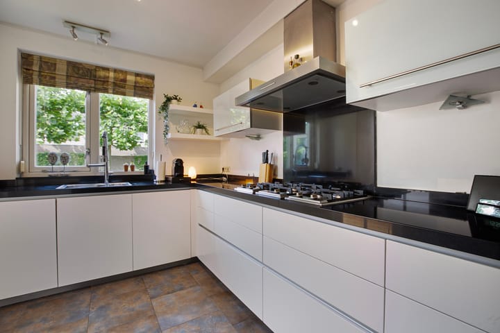 Photo 15 of Sophiastraat 103