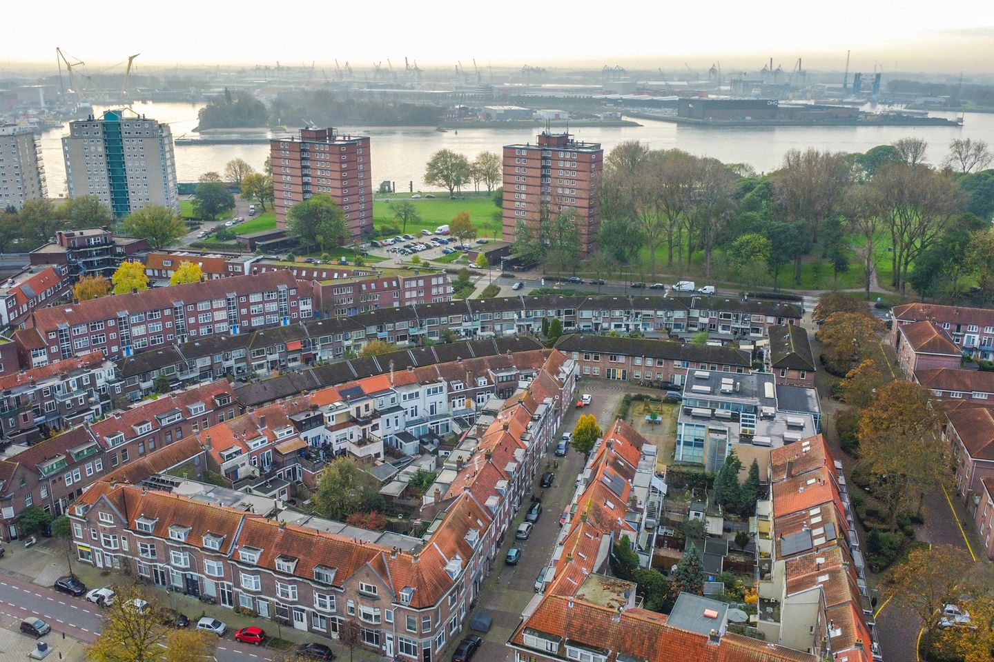 Foto 40 van Nieuwe Maasstraat 104-A