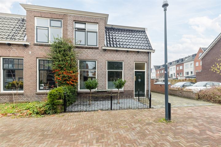 Bekijk foto 1 van Paul Krugerstraat 40