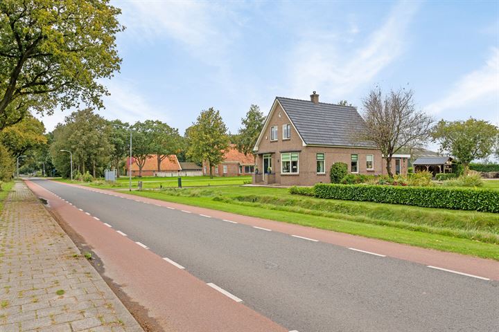 Bekijk foto 44 van Roswinkelerstraat 87