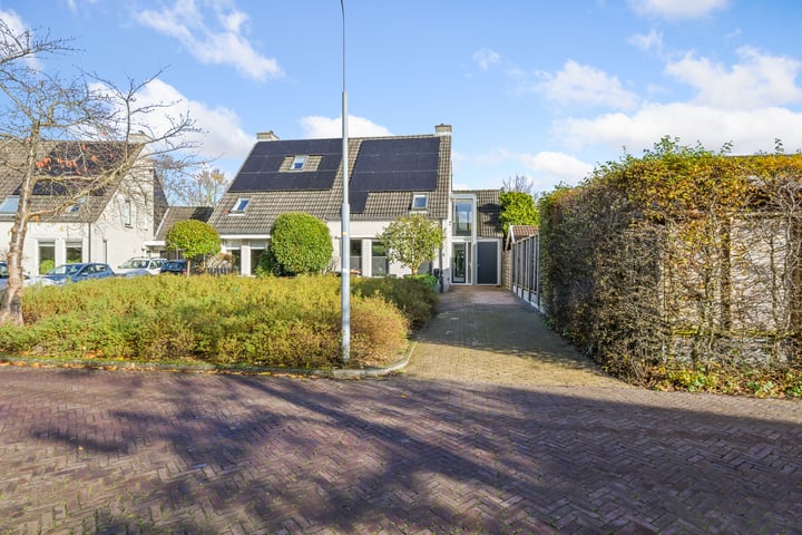 View photo 34 of De Waard 1