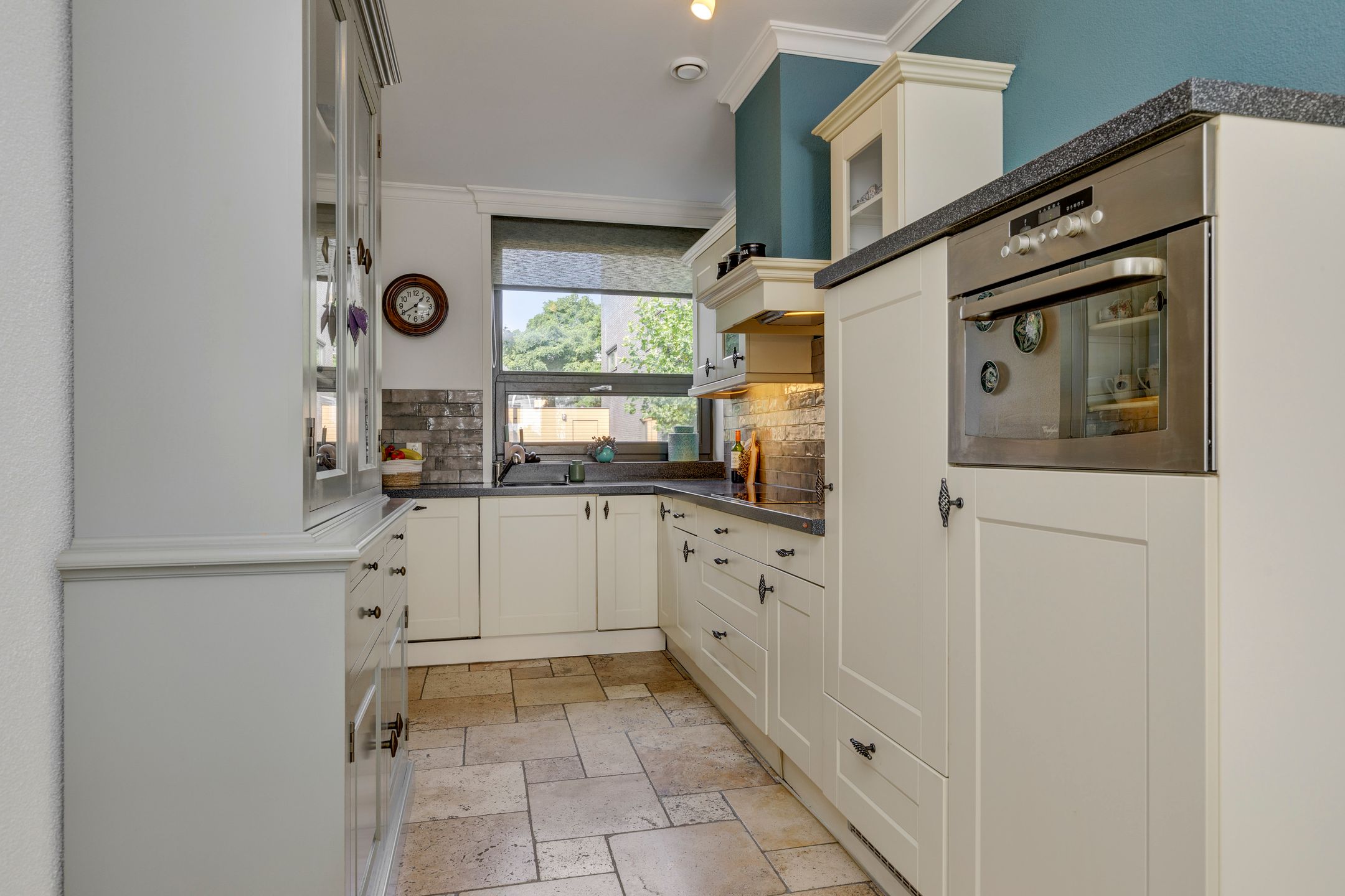 Photo 18 of De Barkentijn 10