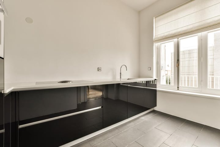 View photo 9 of Jacob Obrechtstraat 64-2