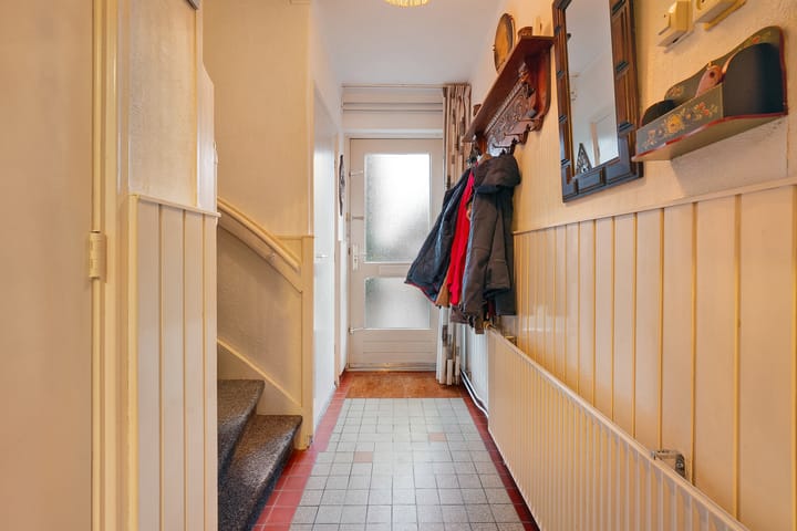 Foto 4 van Burg.van der Grondenstraat 28