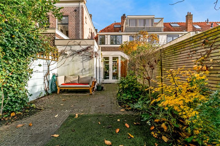 View photo 32 of Gerrit Doustraat 3