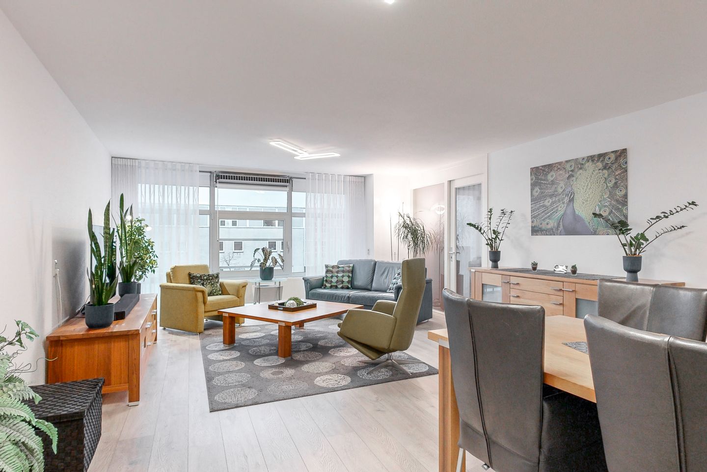 Foto 1 van Dr. J.M. den Uyllaan 191