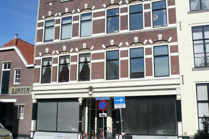 Bekijk foto 2 van Assendelftstraat 12