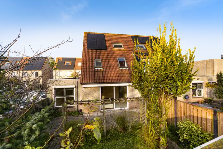 Foto 34 van Mina Krüseman-erf 140