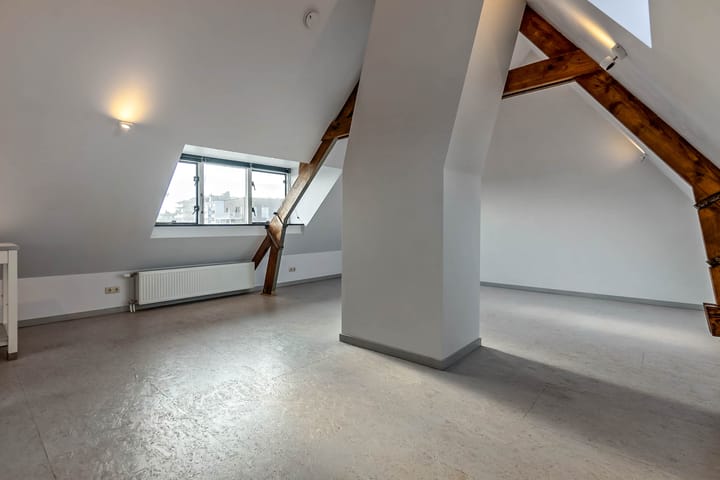 Photo 7 of Westduinweg 154-C