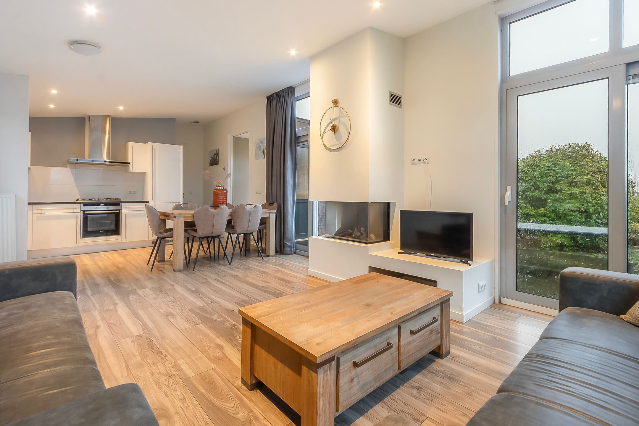 Foto 6 van Rijksstraatweg 186-315