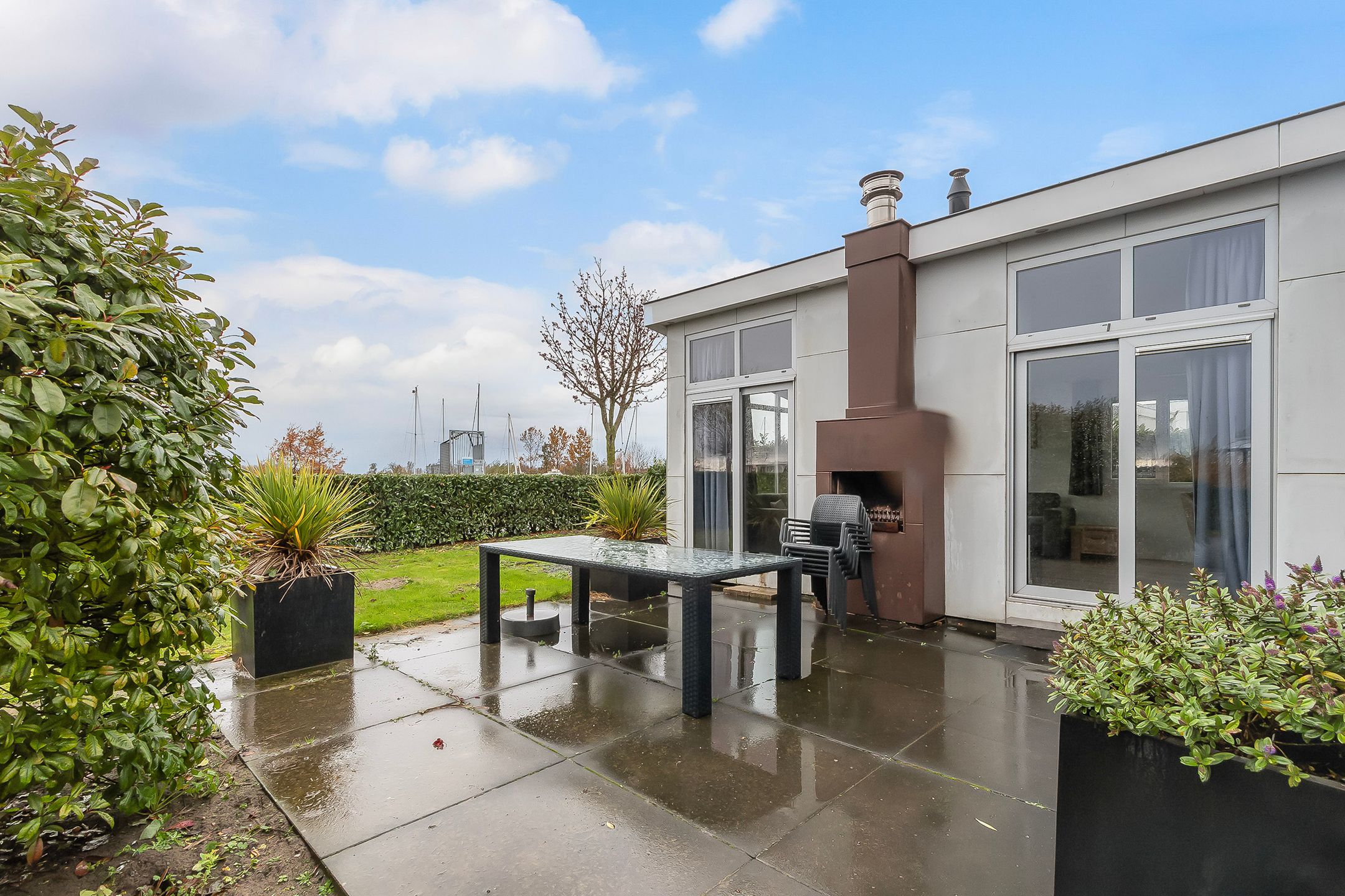 Foto 15 van Rijksstraatweg 186-315