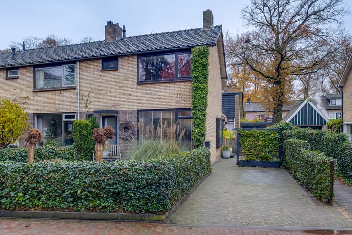 Foto 1 van Larixweg 20