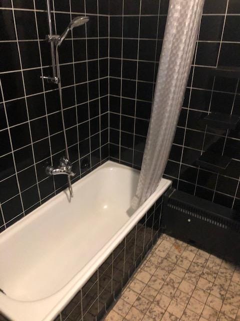 Photo 39 of Patersstraat 10