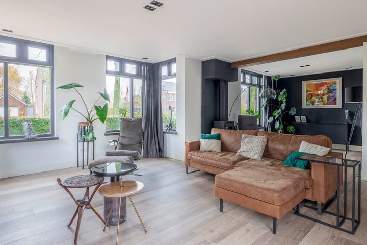 Foto 2 van Van Coothstraat 8