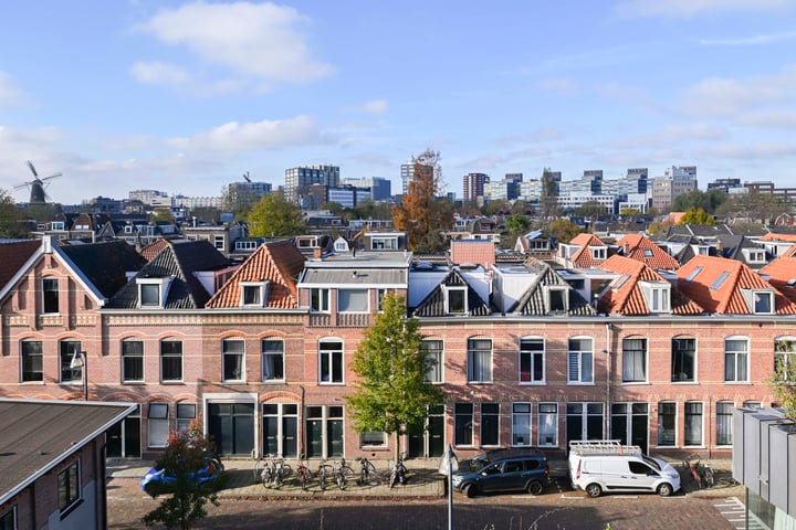 Bekijk foto 42 van Semmelweisstraat 9