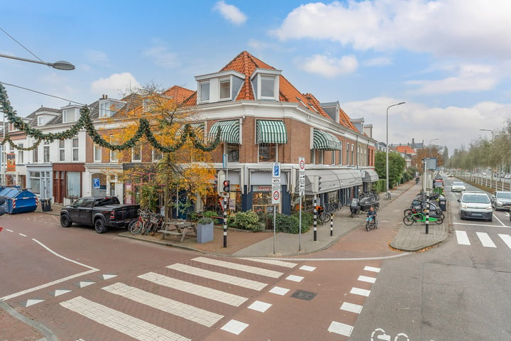 Bekijk foto 1 van Prins Hendrikstraat 192