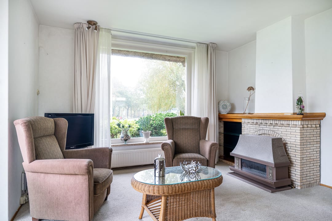 Photo 13 of van Limburg Stirumweg 13