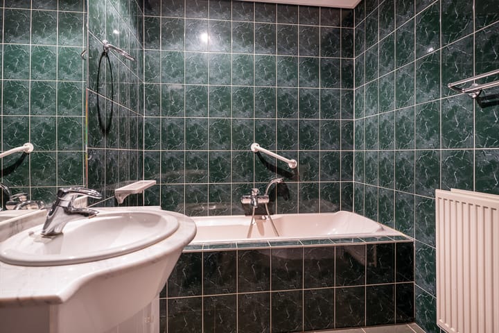 Foto 24 van van Limburg Stirumweg 13