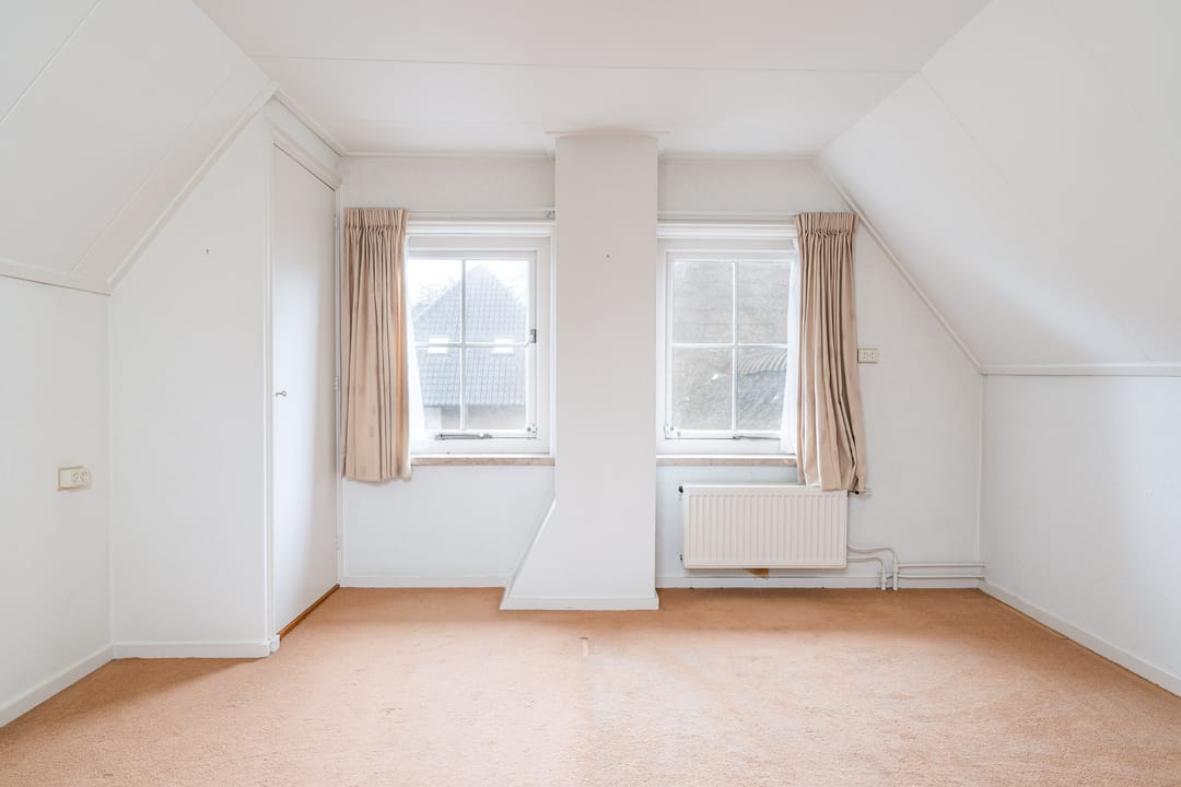 Photo 31 of van Limburg Stirumweg 13