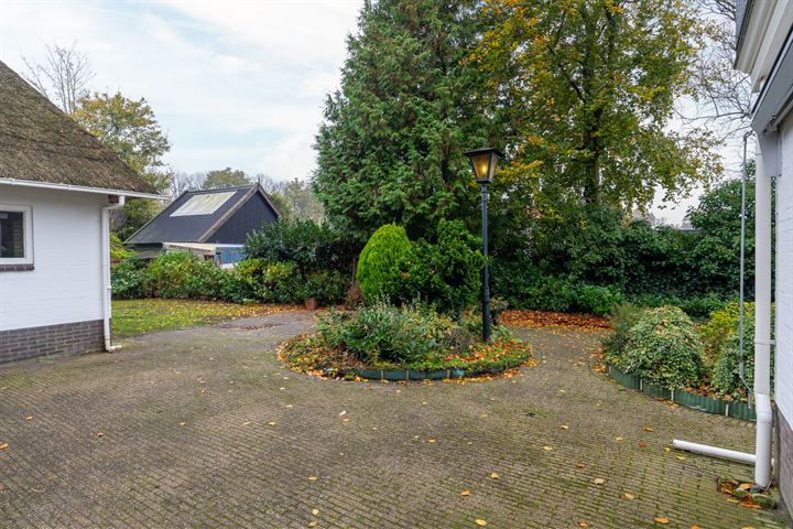 View photo 37 of van Limburg Stirumweg 13