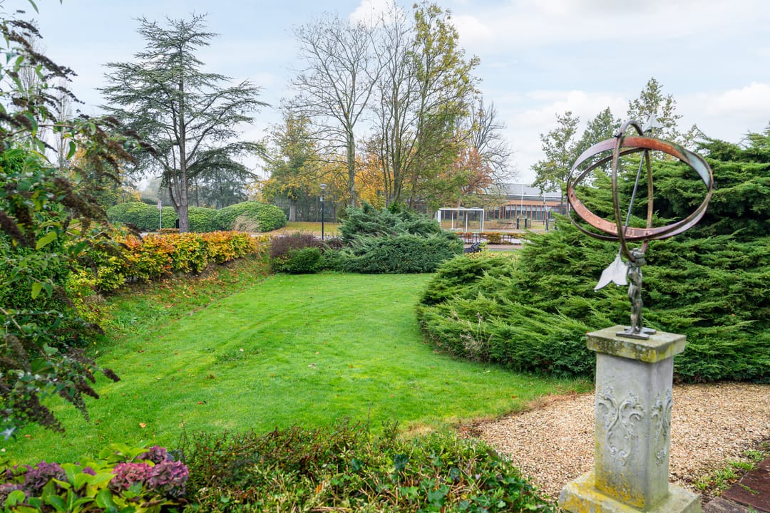 Photo 41 of van Limburg Stirumweg 13