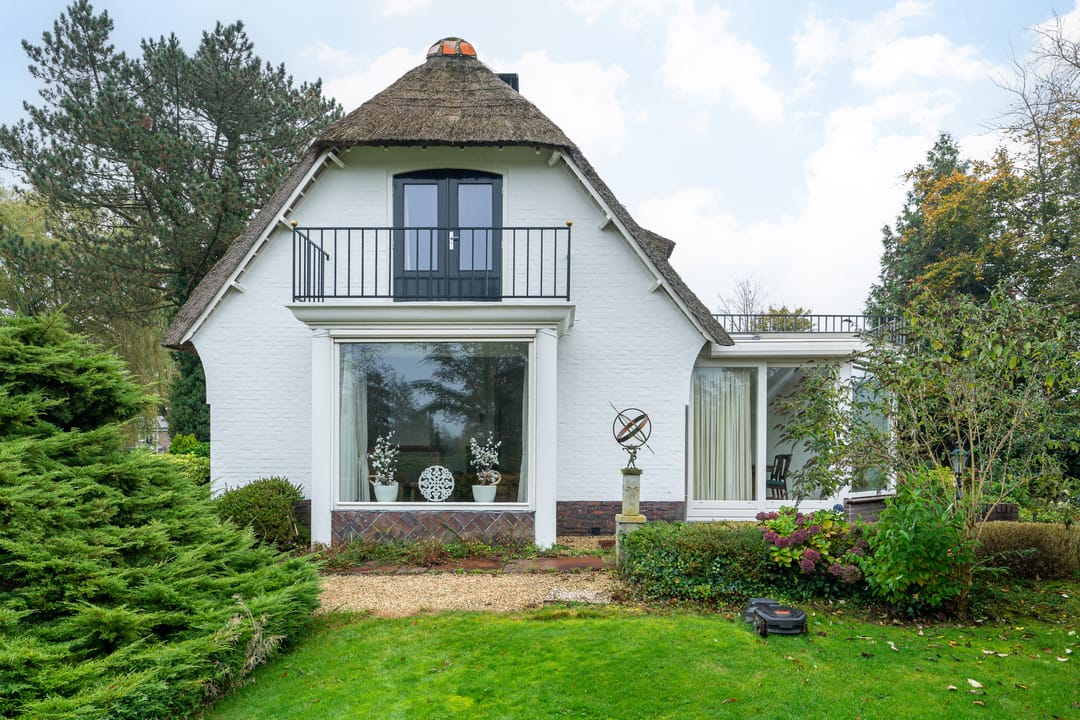 Photo 43 of van Limburg Stirumweg 13