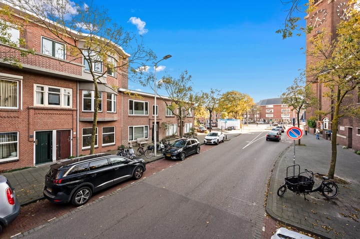 Foto 32 van Azaleastraat 7