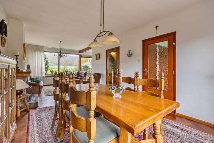 Foto 10 van Burgemeester Wallerstraat 146