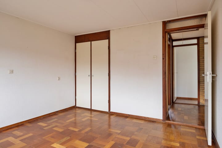 Foto 17 van Burgemeester Wallerstraat 146