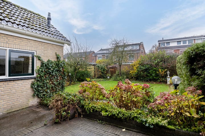 Foto 28 van Burgemeester Wallerstraat 146