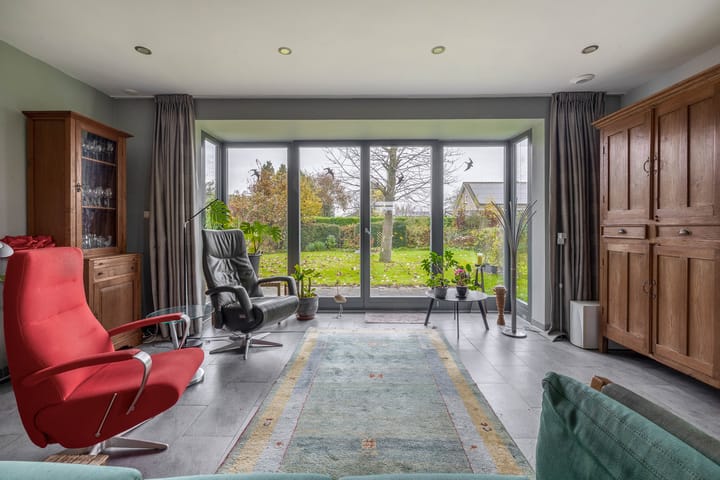 Foto 2 van Luchtenburg 2-A