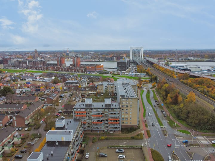 Foto 5 van Tomatenplein 169