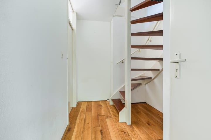 Foto 9 van Schönbergstraat 16