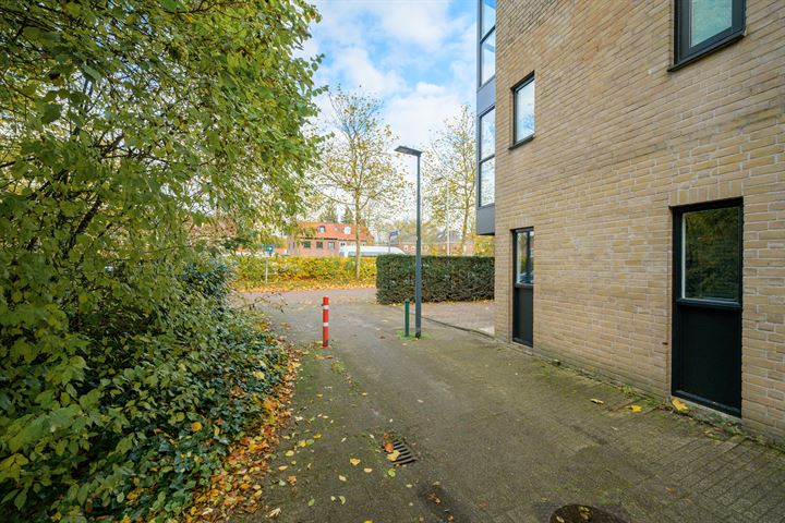 Bekijk foto 46 van Schönbergstraat 16