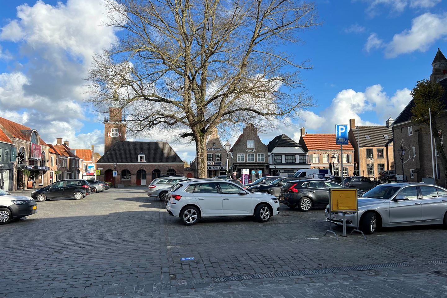 Bekijk foto 3 van Groote Markt 5