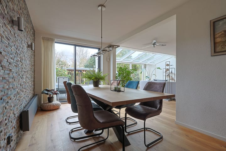 Photo 3 of Kennemerpoort 26