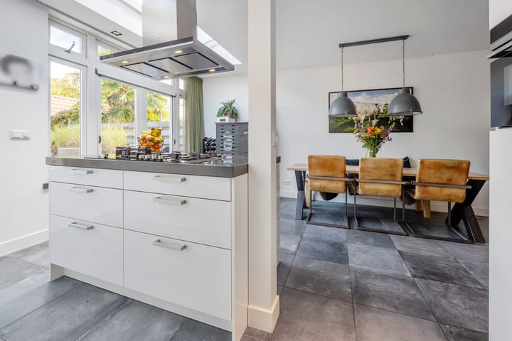 Photo 14 of Marsstraat 50