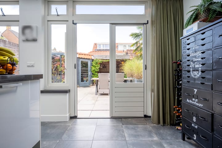 Photo 15 of Marsstraat 50