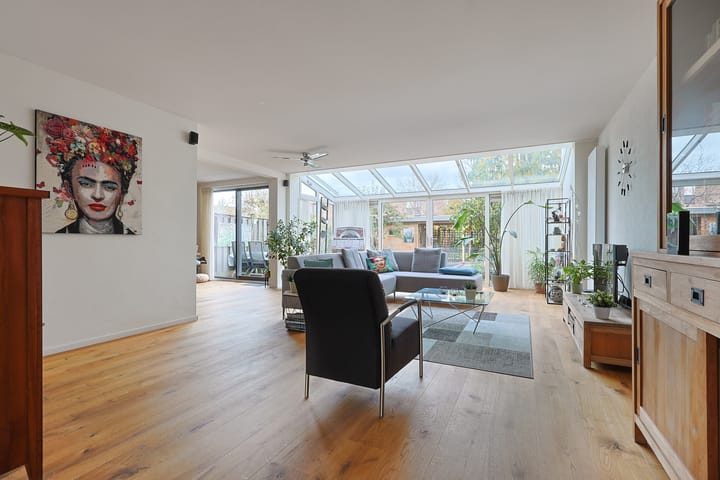 Photo 15 of Kennemerpoort 26