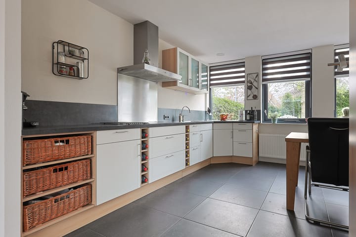 Photo 20 of Kennemerpoort 26