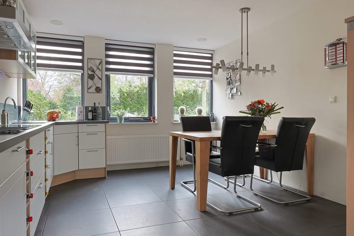 Photo 21 of Kennemerpoort 26