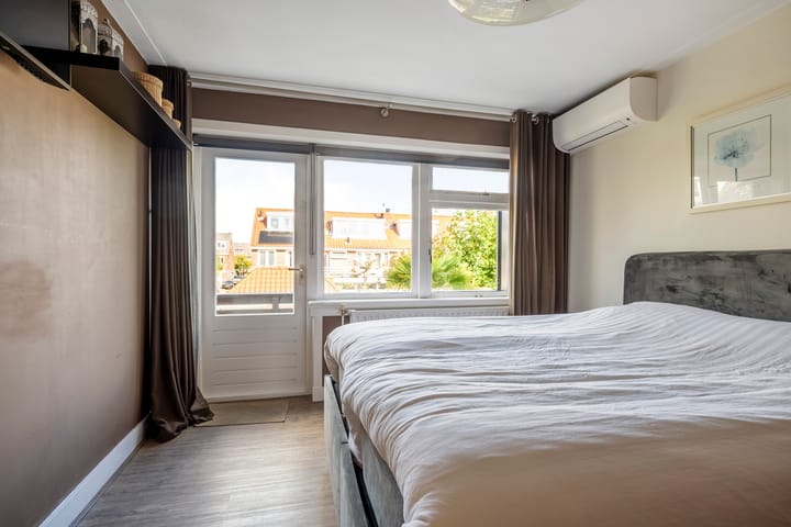 Photo 25 of Marsstraat 50