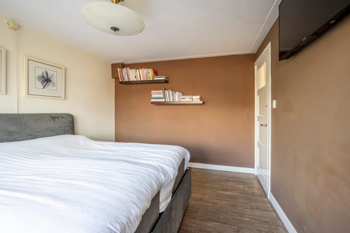 Photo 26 of Marsstraat 50