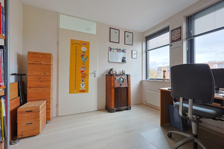 Photo 33 of Kennemerpoort 26